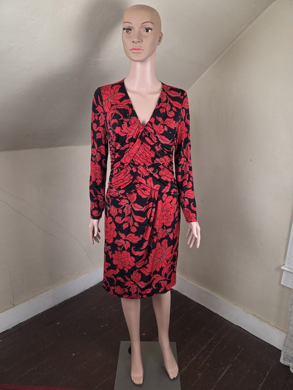 Rena Lange Red & Black Floral Ruched Sheath Dress Stretch V-Neck Size US 8 EU 38